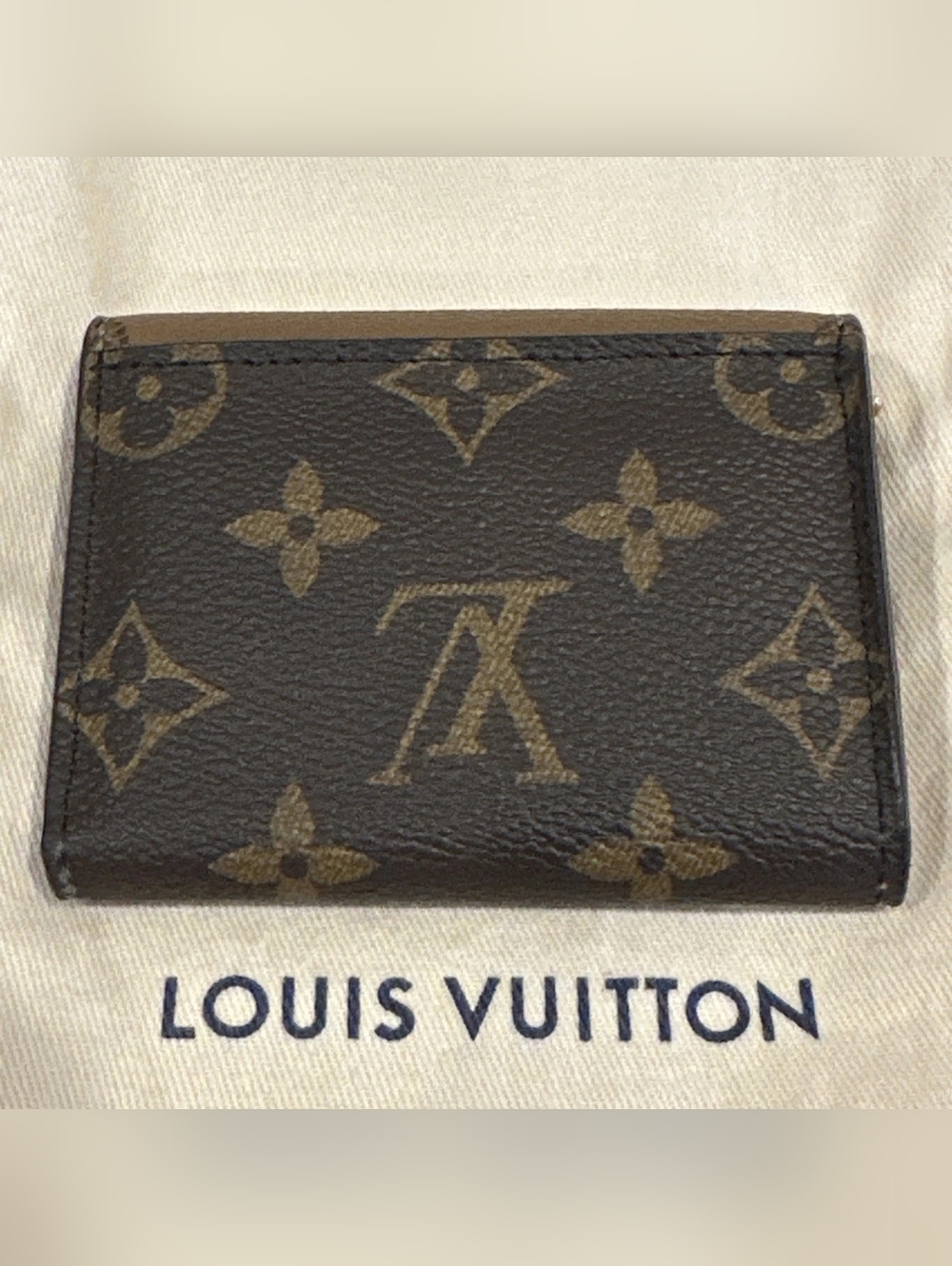 Louis Vuitton Giant Reverse Monogram Zo Wallet View 3